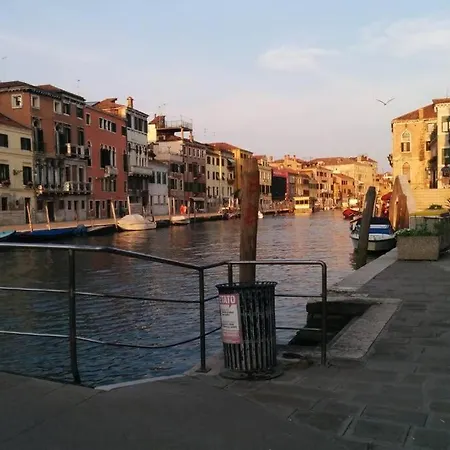 La Casetta Rosa - Vista Sul Canale Benátky